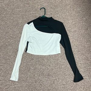 long sleeve crop top
